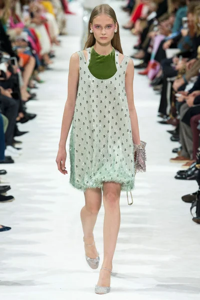 Look 20